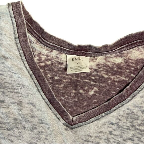 Purple and White washed out V neck T-shirt - Picture 4 of 10